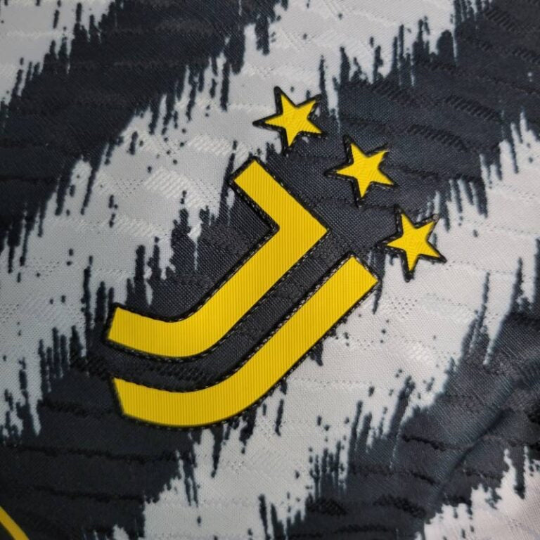 Camiseta Versión Jugador Juventus Local 23/24