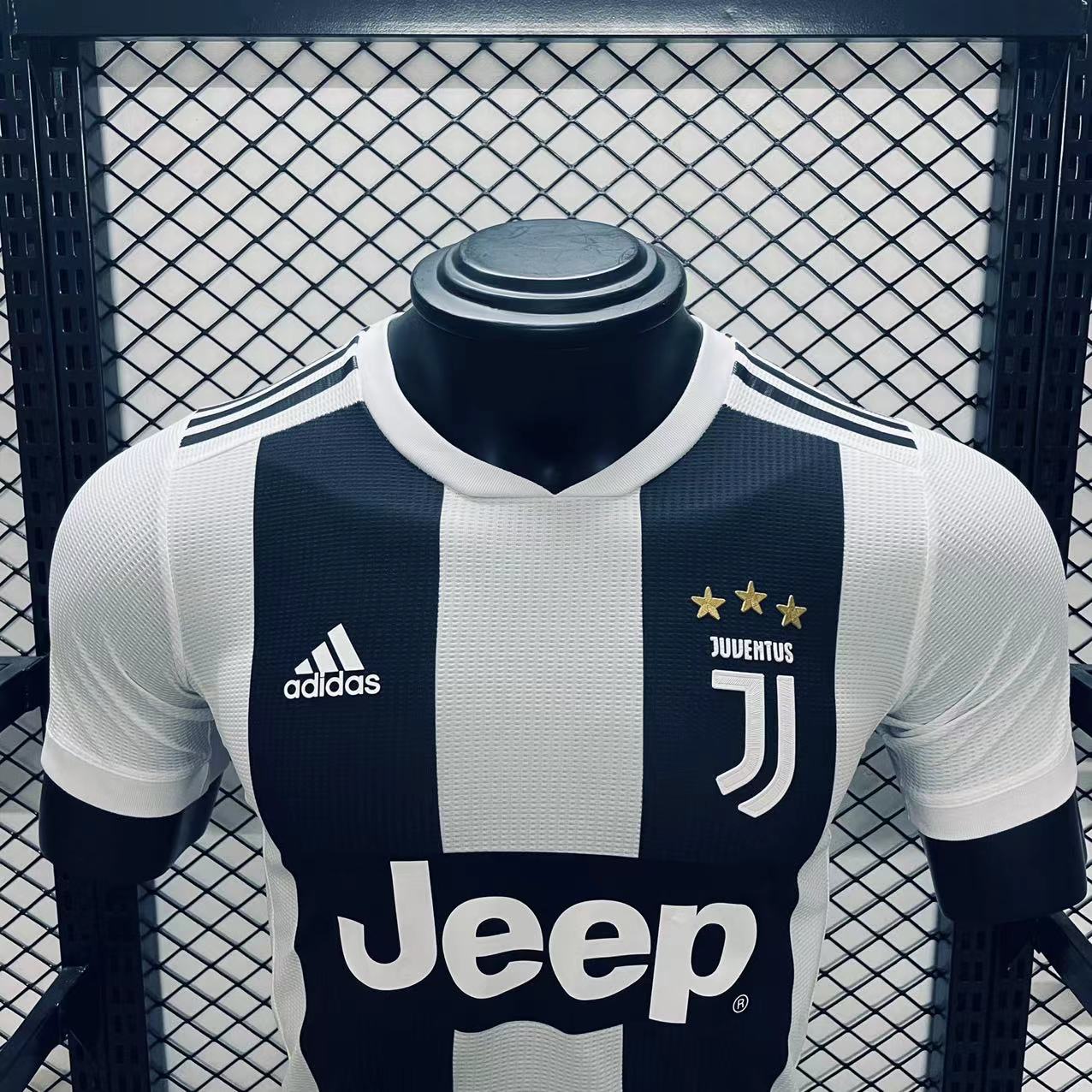 Camiseta Versión Jugador Juventus Local 18/19