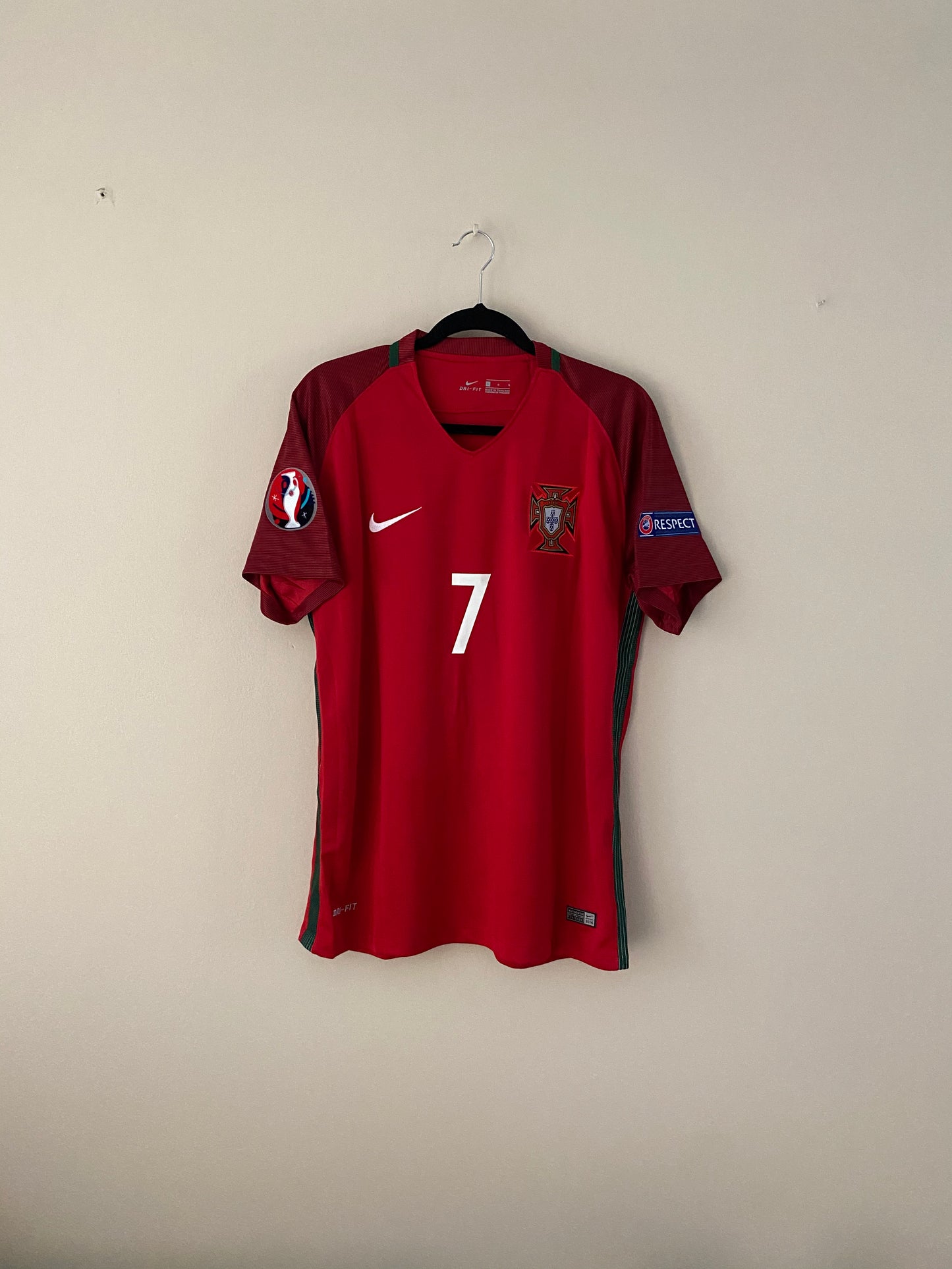 Camiseta Versión Jugador Portugal Final 2016