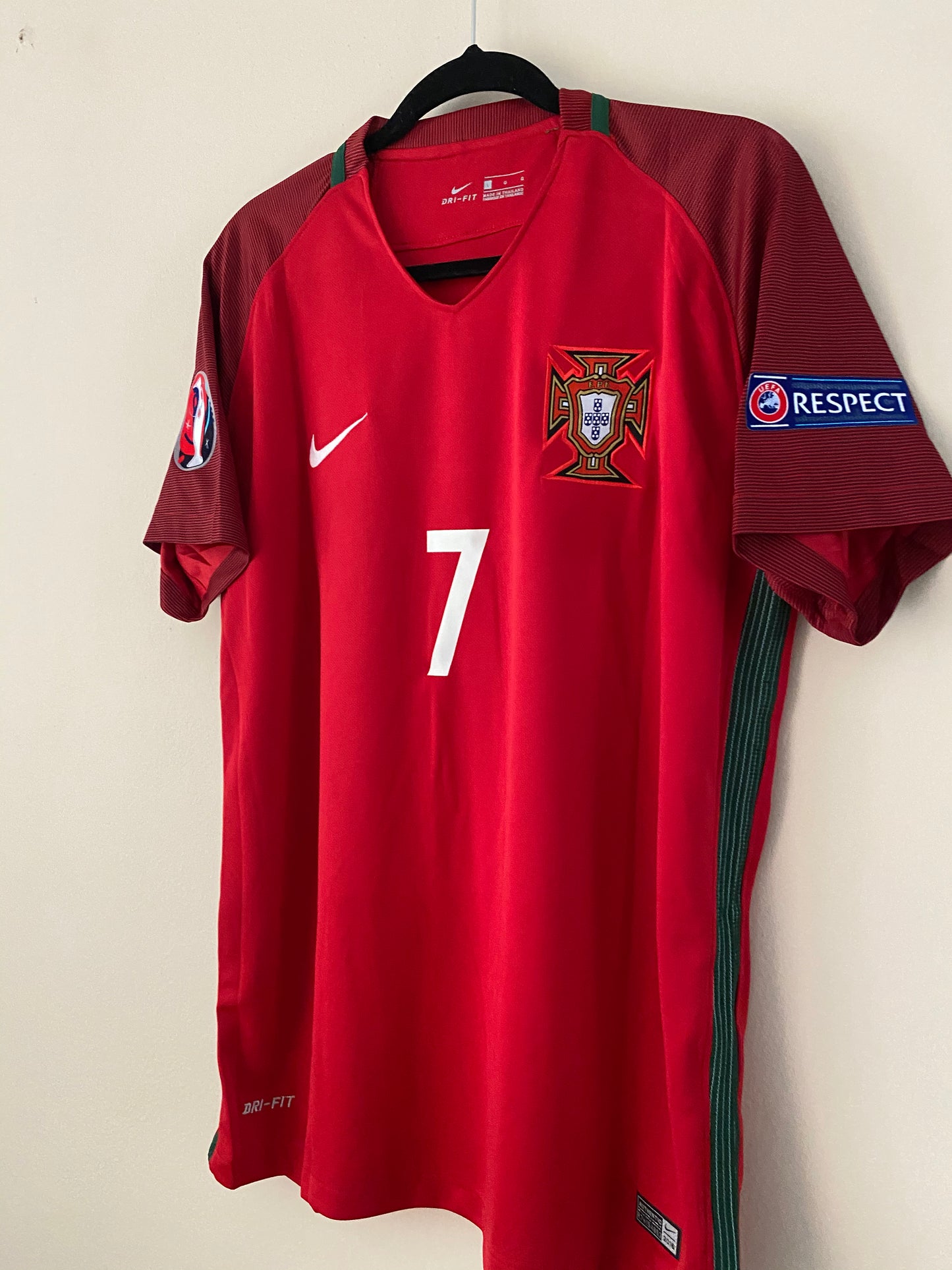 Camiseta Versión Jugador Portugal Final 2016